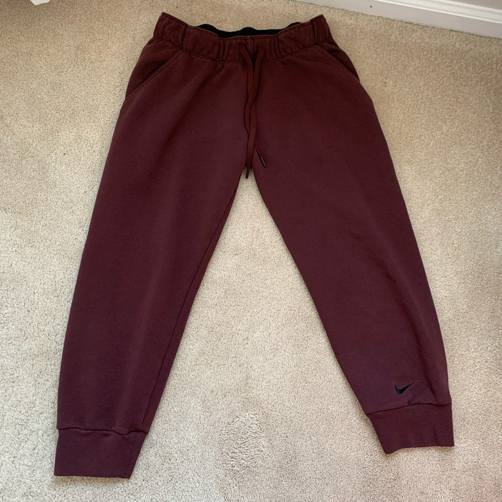 Nike Dri-fit high waisted sweatpants/joggers